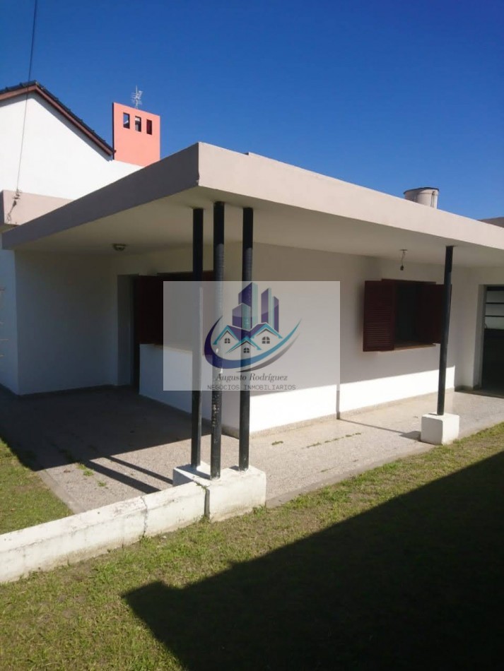 Vendo amplia propiedad sobre ruta provincial 11